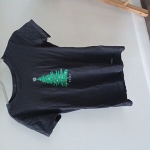 Life is Good Christmas Tree Peace tee size small
